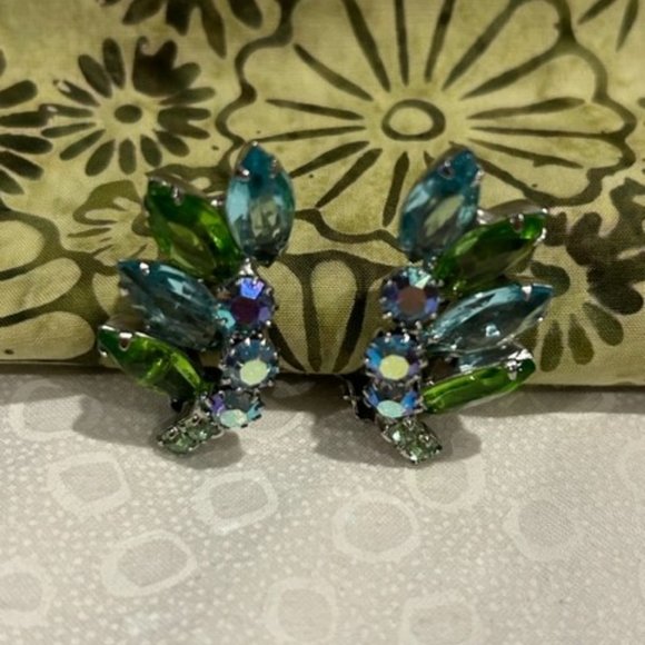VTG WEISS aurora borealis Blue Green Rhinestone EARRINGS - Picture 6 of 10